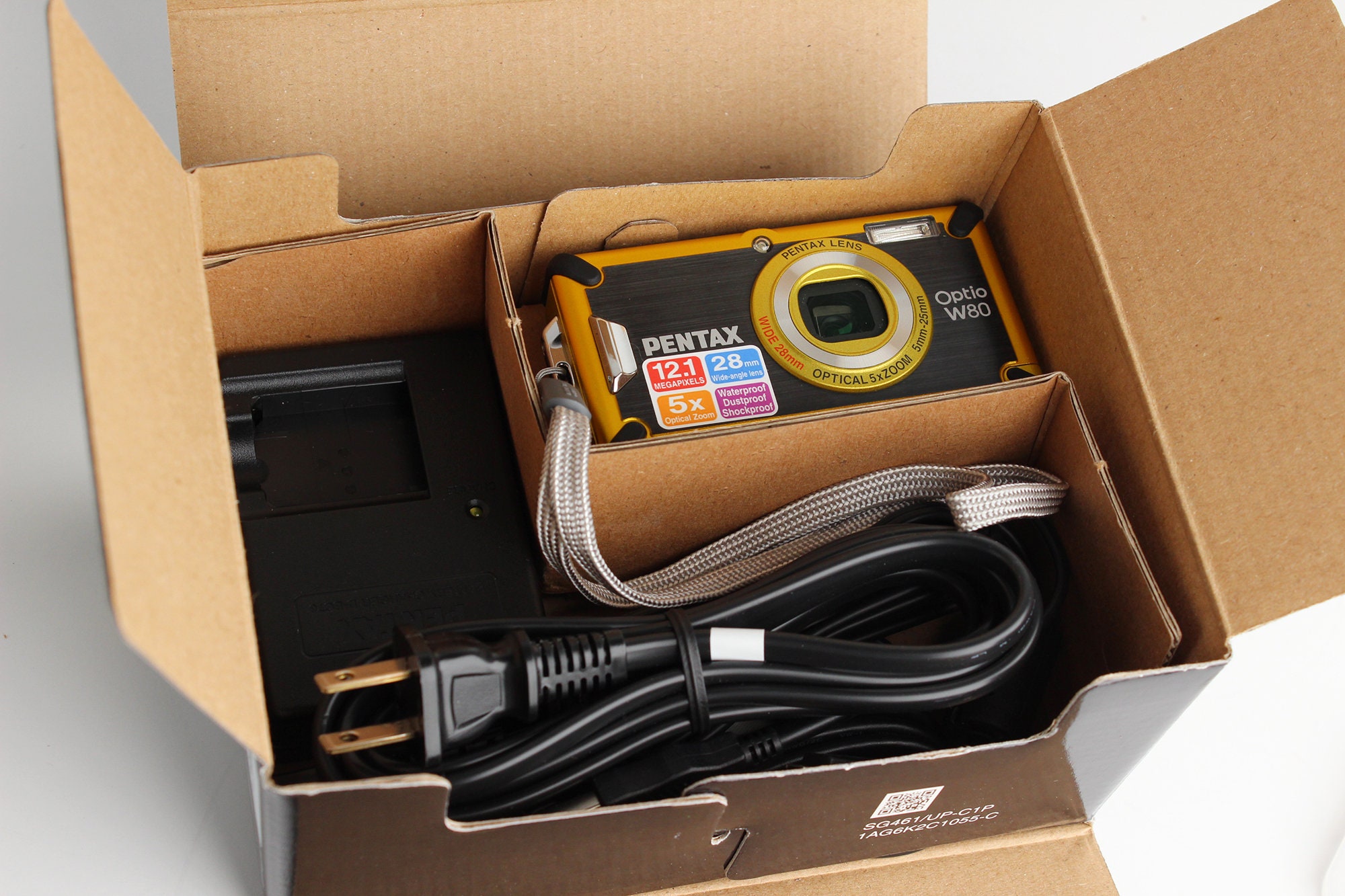 PENTAX OPTIO W80 12.1 Megapixels Waterproof Digital Point