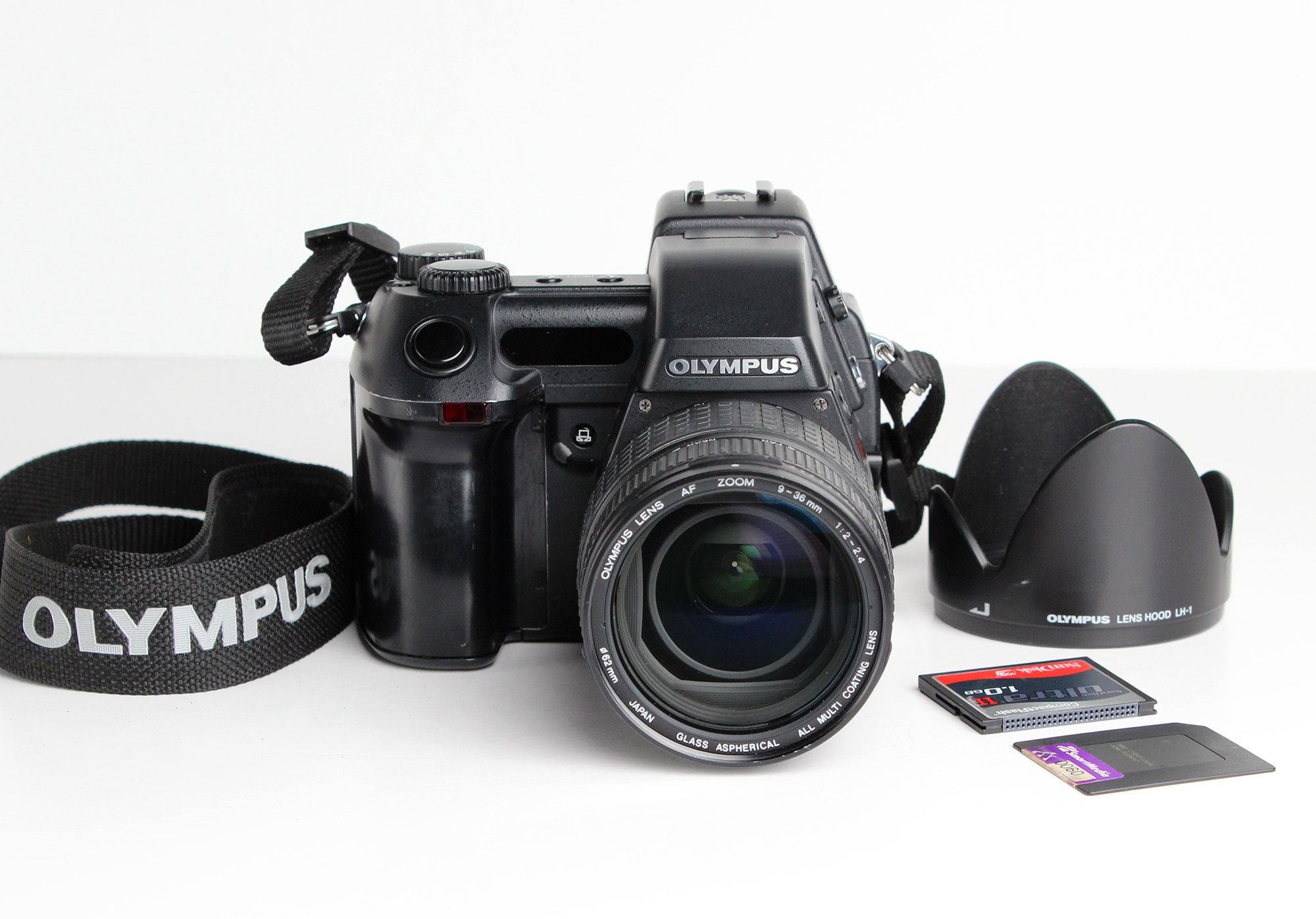 OLYMPUS Camedia E-10 4.0MP Digital Camera - CF and SM Cards OLYMPUS Camedia E-10 4.0MP Digital Camera - CF and SM Cards