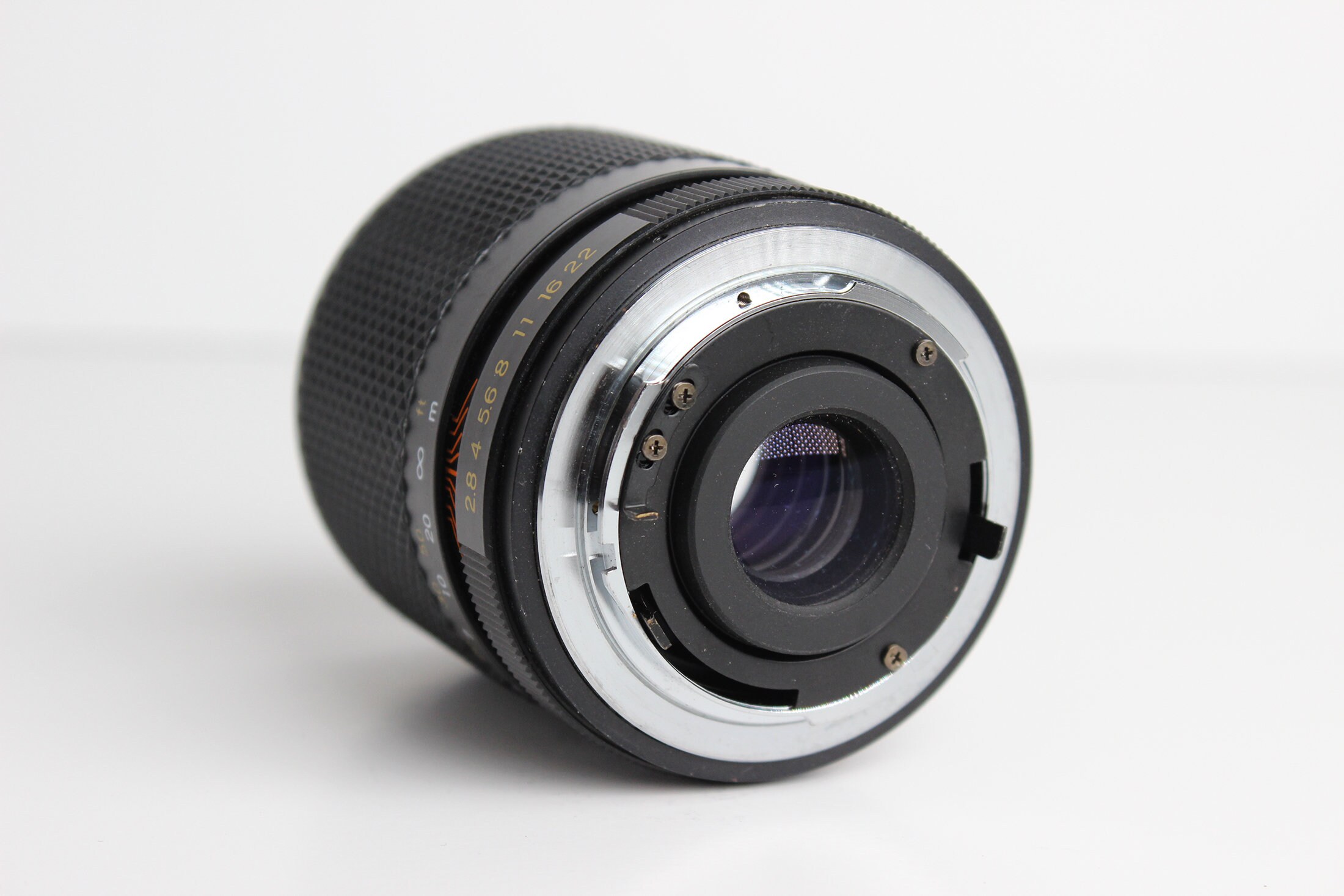 Yashica DSB 135mm f/2.8 Lens with Both Caps Yashica / Contax Mount