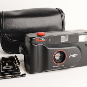 VIVITAR RL2000 Point-and-Shoot Autofocus 35mm Film Camera with Case and manual - Works Great