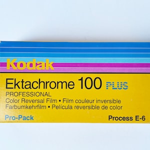 Pro-Pack KODAK EKTACHROME 100 Plus Color Reversal Film - Box of 5 rolls  - EPP 120 Film  -  expired 03/2004