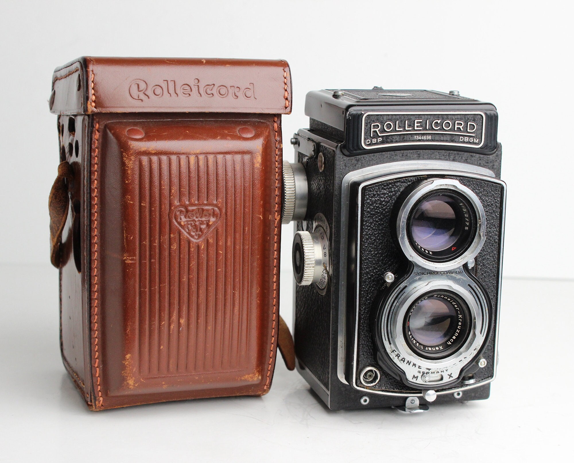Rollei ROLLEICORD IV TLR Film Camera With 75mm F/3.5 Xenar Rollei ROLLEICORD IV TLR Film Camera With 75mm F/3.5 Xenar