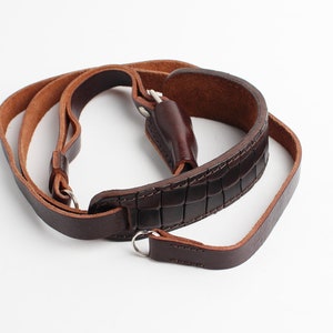 Leather Carrying Camera Strap with Shoulder Pad - Brown - Excellent Condition - for Leica