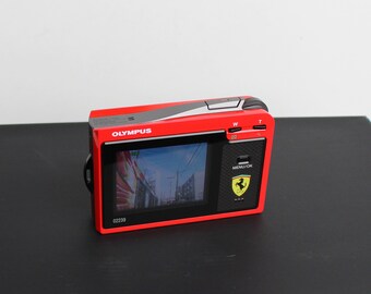 【極美品】Olympus Ferrari Digital Model 2004 Olympus Ferrari Limited Edition 2004 Red Point and Shoot