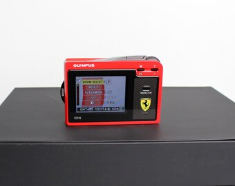 Rare OLYMPUS FERRARI Digital Model 2004 3.2 MP Digital Camera