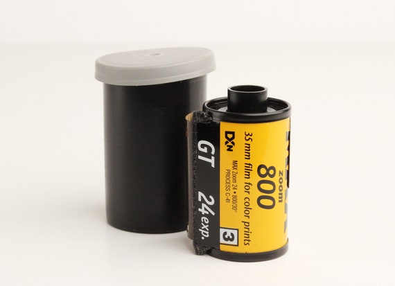 KODAK Ultra MAX 35mm 800 Negative Color FILM 24 Exposures Out of