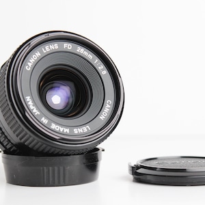 CANON FD 28mm f/2.8 Vintage Prime Wide Angle Lens - in Good Condition