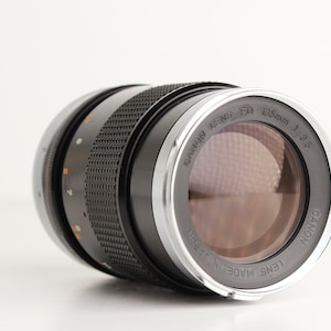 CANON FD 135mm f/3.5 Vintage Prime Tele Lens - Manual Focus - Rare Chrome Nose - Very Clean