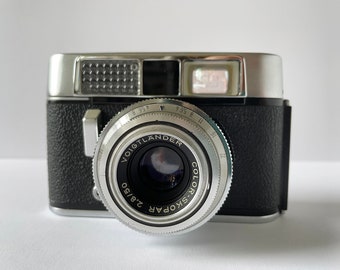 VOIGTLANDER Vito CL 35mm Rangefinder Film Camera with Color Skopar f/2.8 50mm Lens - Works Great
