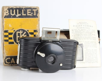 Vintage Eastman Kodak Bullet Bakelite Camera No. 139 with Original Box Uses 127 Film w/Box And Instructions 1940s