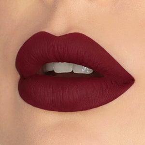 Rubies - veganistische rode matte vloeibare lippenstift
