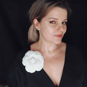 Velvet Camellia Brooch 13cm, White Camellia Brooch, White Flower Brooch, Elegant Camellia Flower, Flower Corsage Brooch