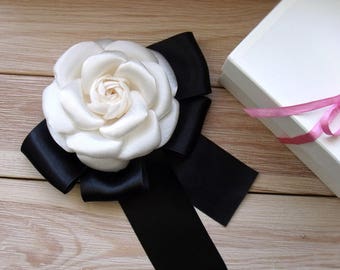 Ivory Camellia Brooch with Black Ribbon, 10cm Handmade Satin Flower Pin, Classic Wedding Corsage, Parisian Style Fabric Rose for Suit Dress
