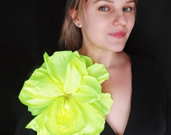 Bright yellow flower, large neon flower, large neon yellow brooch, large flower, large bright yellow brooch, large yellow rose