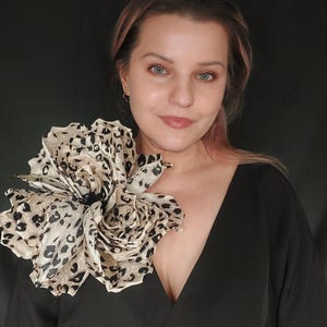 Large Leopard Print Flower Brooch: Handmade Statement Accessory