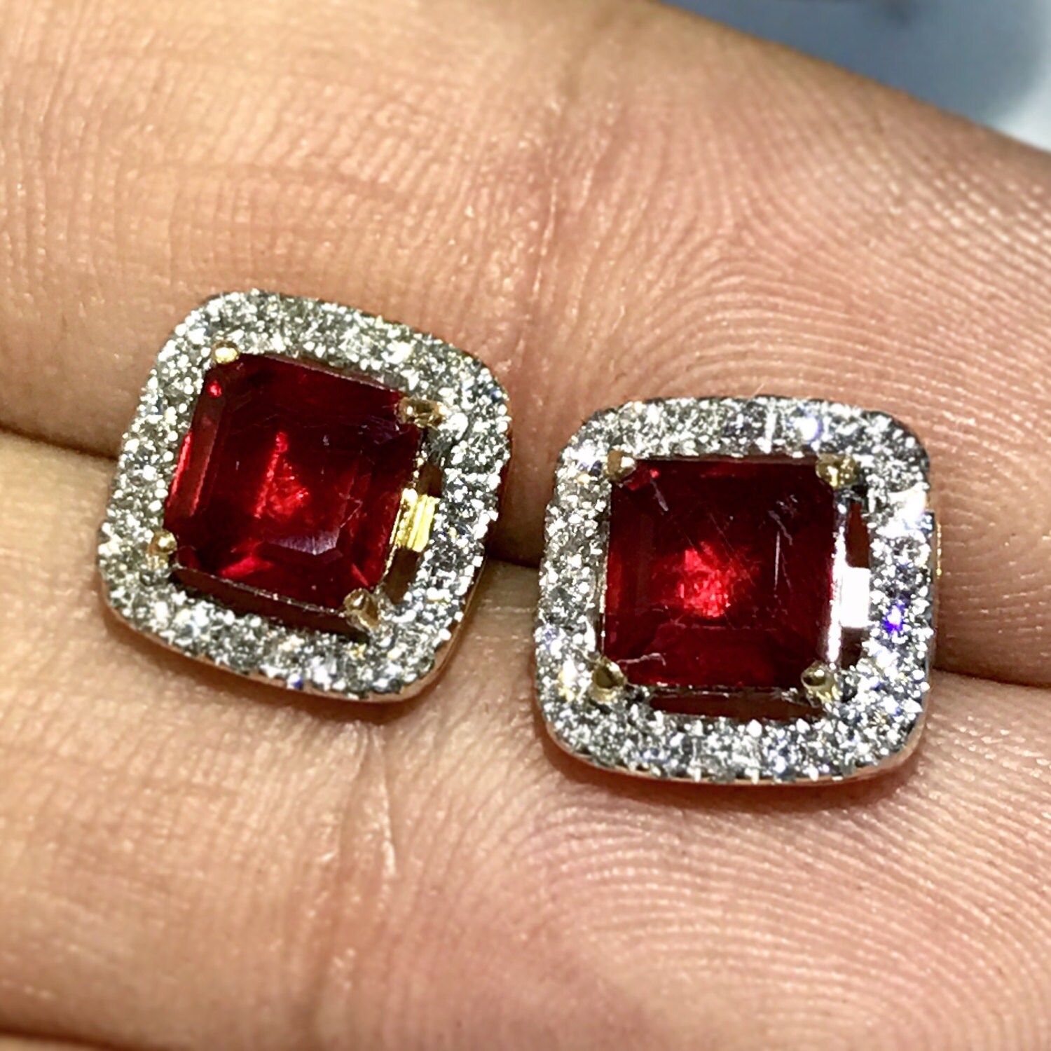 Ruby♥୨୧˙˳⋆﻿　　0118 GORGEOUS 3.98TCW. Ruby & Diamonds in 18K Solid Yellow Gold