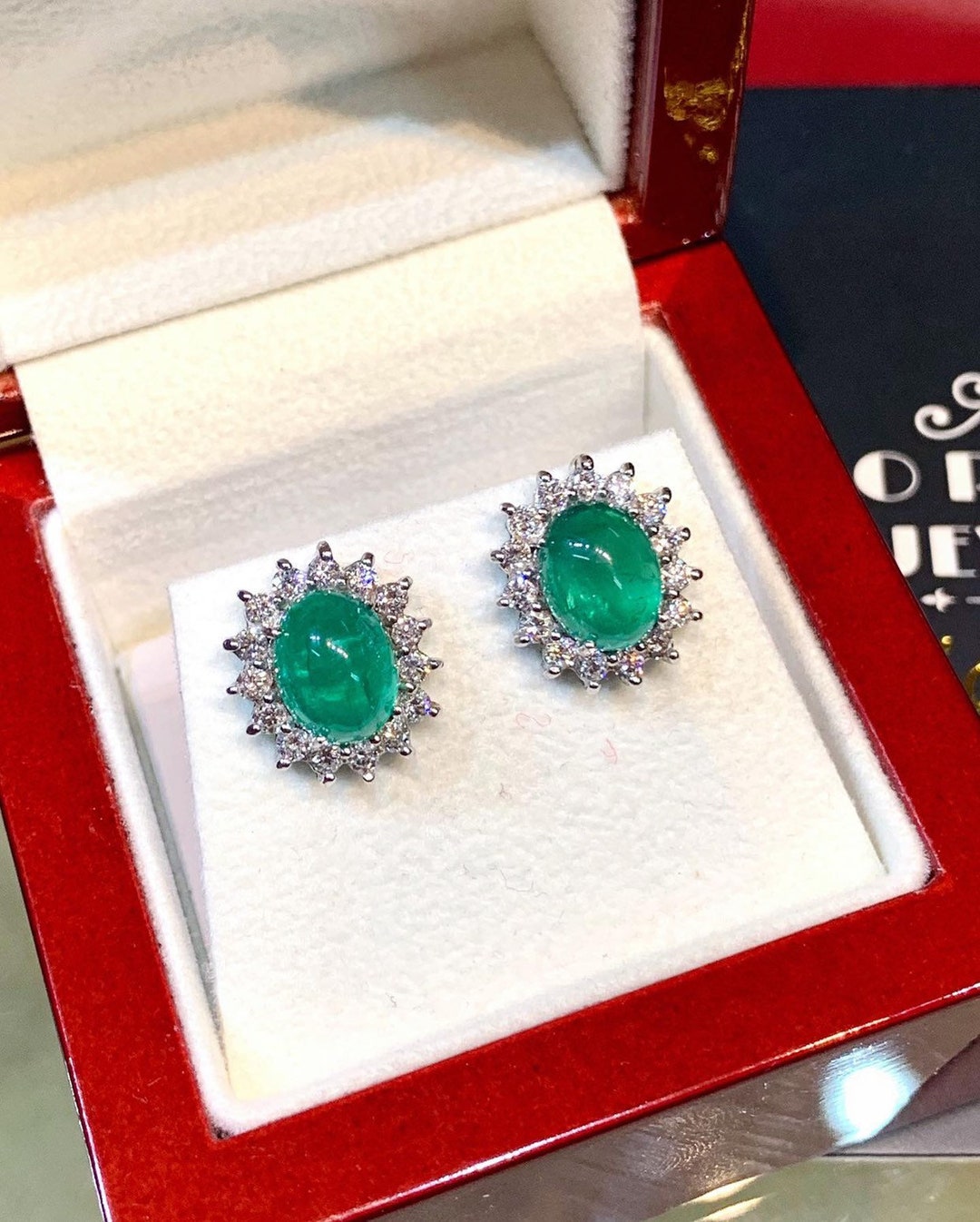 WOW 5.65TCW Emerald VS Diamond 18K Solid White Gold Earrings Studs ...