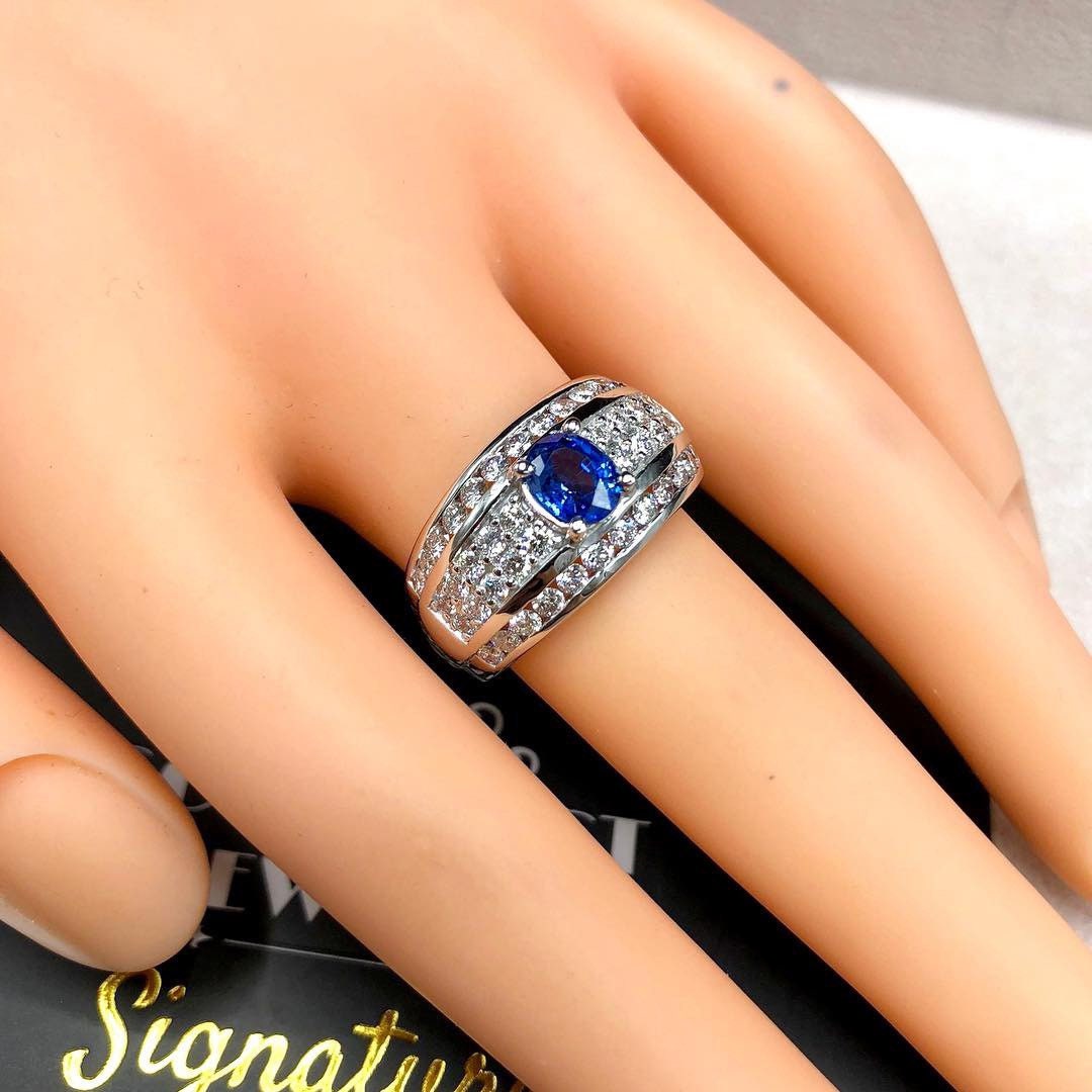 UNISEX! 2.48TCW Natural Ceylon Blue Sapphire & Diamonds