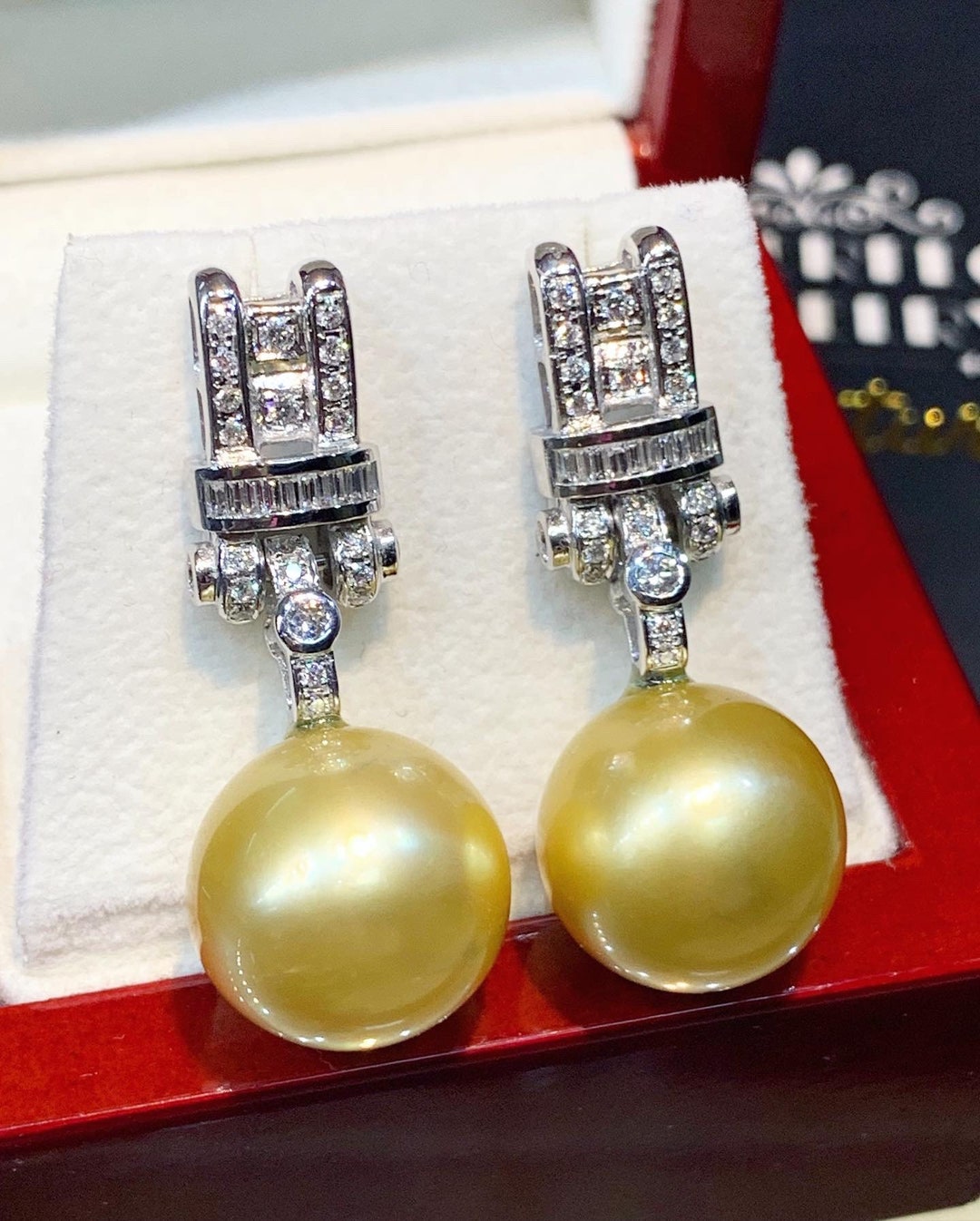 HUGE 15mm Art Deco Golden South Sea Pearls & Diamonds in 18K - Etsy