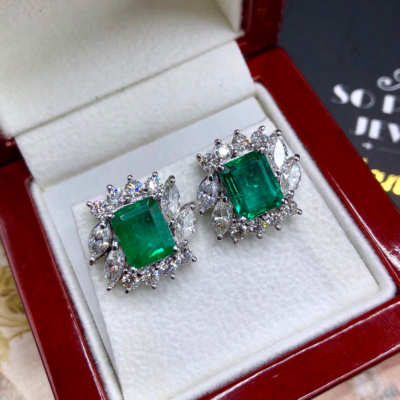 WOW 7.04TCW Emerald VS Diamond in 18K Solid White Gold | Etsy