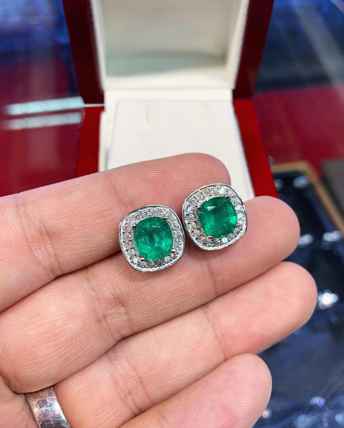 VIVID 5.49TCW Emerald VS Diamonds in 18K solid white gold | Etsy