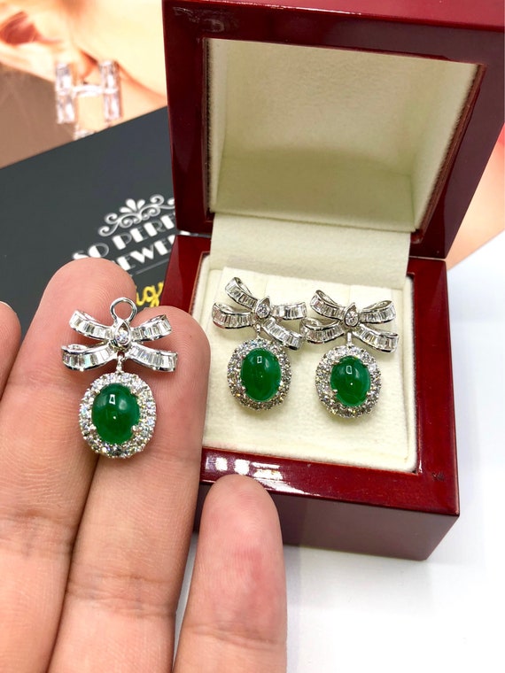 Stunning! 3.66TCW Emerald & Diamonds 18K Solid White Gold