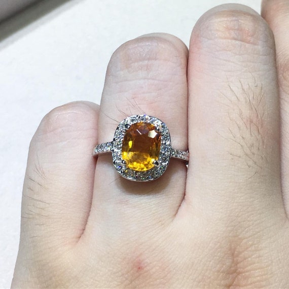 SPARKLING! 2.98TCW Yellow Sapphire & Diamonds in 18K Solid