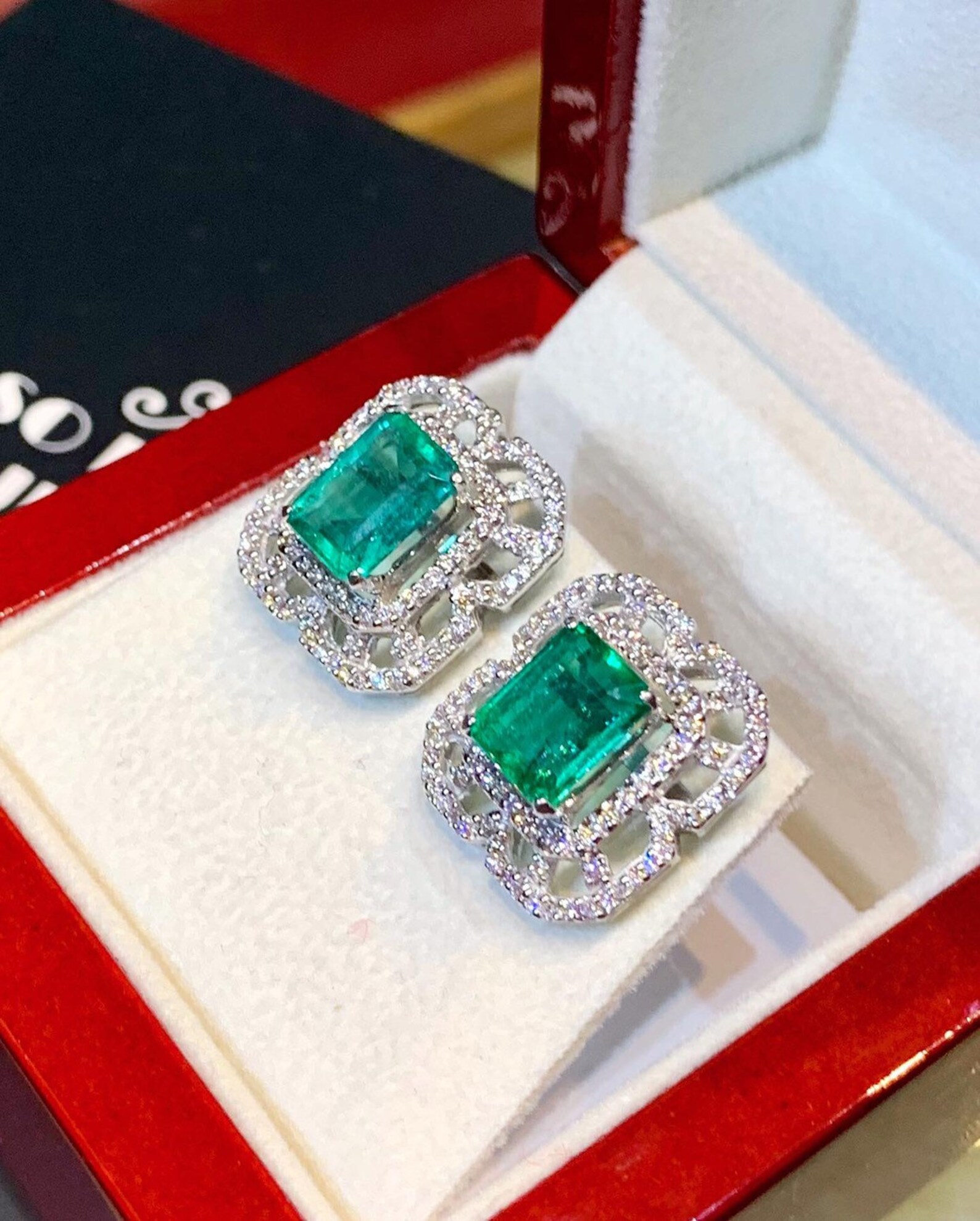STUNNING 5.04TCW Emerald VS Diamond 18K Solid White Gold | Etsy