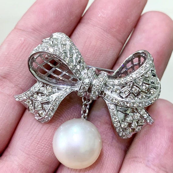 Our Elegant Crystal Pearl Bow Brooch