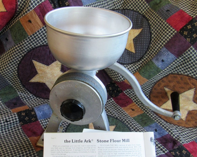 Vintage Little Ark Stone Grist Flour Mill by Retsel Idaho USA, Manual Hand Grain Mill We Also