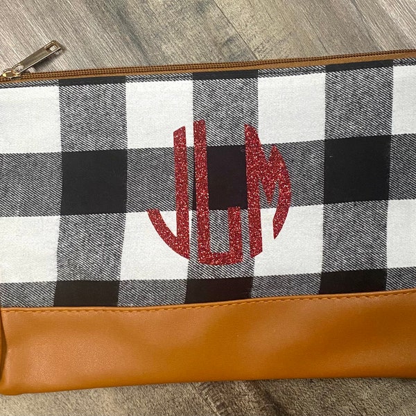 White Buffalo Plaid with Taupe Bottom Wristlet, Monogram Plaid Wristlet, Personalized Wristlet Zipper Closure, Custom Wallet