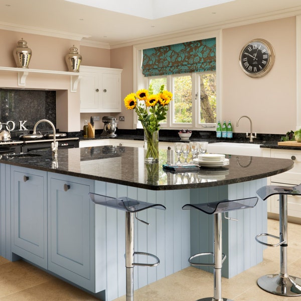 Luxury bespoke handmade to measure shaker style kitchen units cabinets