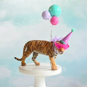 Tiger Cake Topper image 1