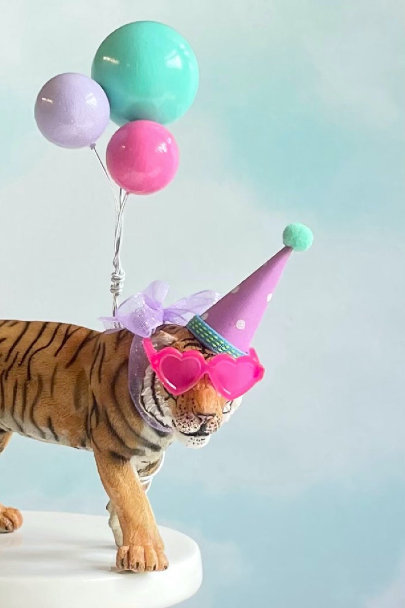 Tiger Cake Topper image 3