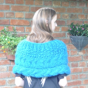 Poncho mit Zopf used Look Bild 7