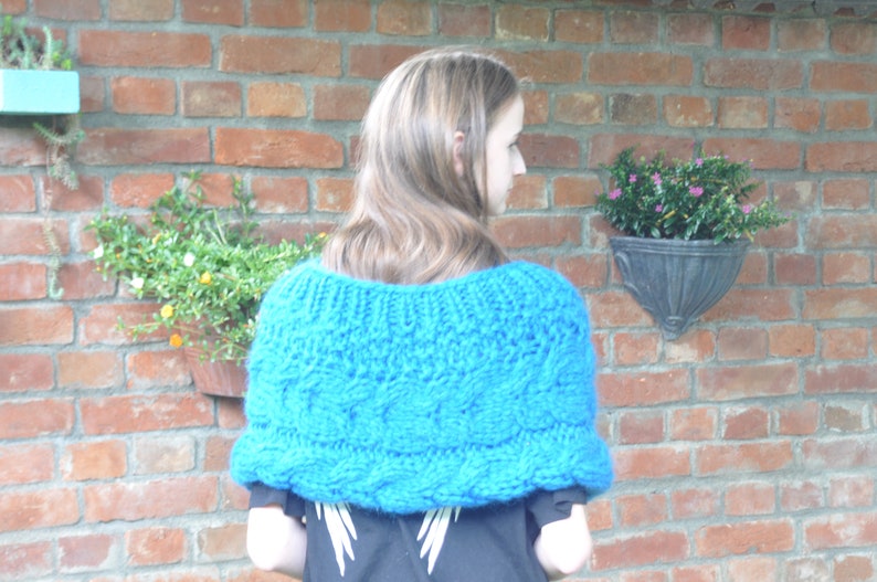 Poncho mit Zopf used Look Bild 7