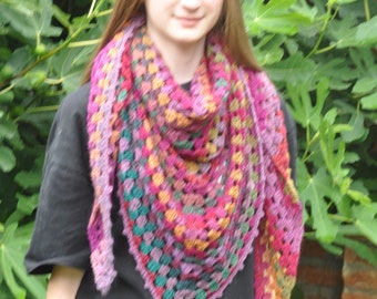 Crochet triangular scarf -autumnal-