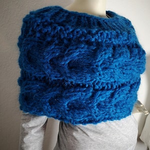 Poncho mit Zopf used Look Bild 2