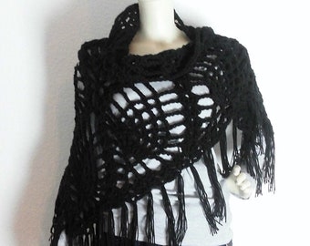 XL crochet triangle scarf -pineapple- black