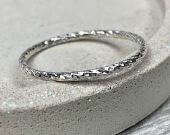 Sterling silver stacking ring diamond cut silver ring stacker, sparkly twisted stackable ring minimalist jewellery, unique silver ring band.
