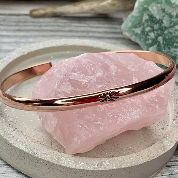 Raw copper cuff bangle, healing copper cuff bracelet, solid copper uncoated and hand forged. Hand stamped sunburst design. Healing jewellery