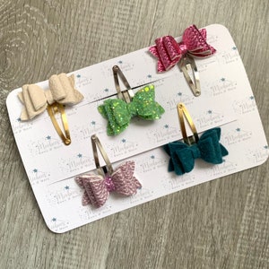 Mini bow fringe clips
