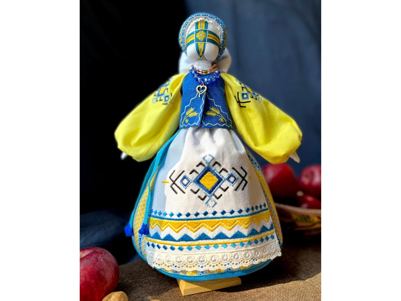 Motanka doll Ukraine Ukrainian gift Handmade Ukrainian Motanka Amulet female Slavic amulet Prosperity gift Ukraine Bride talisman Family image 1