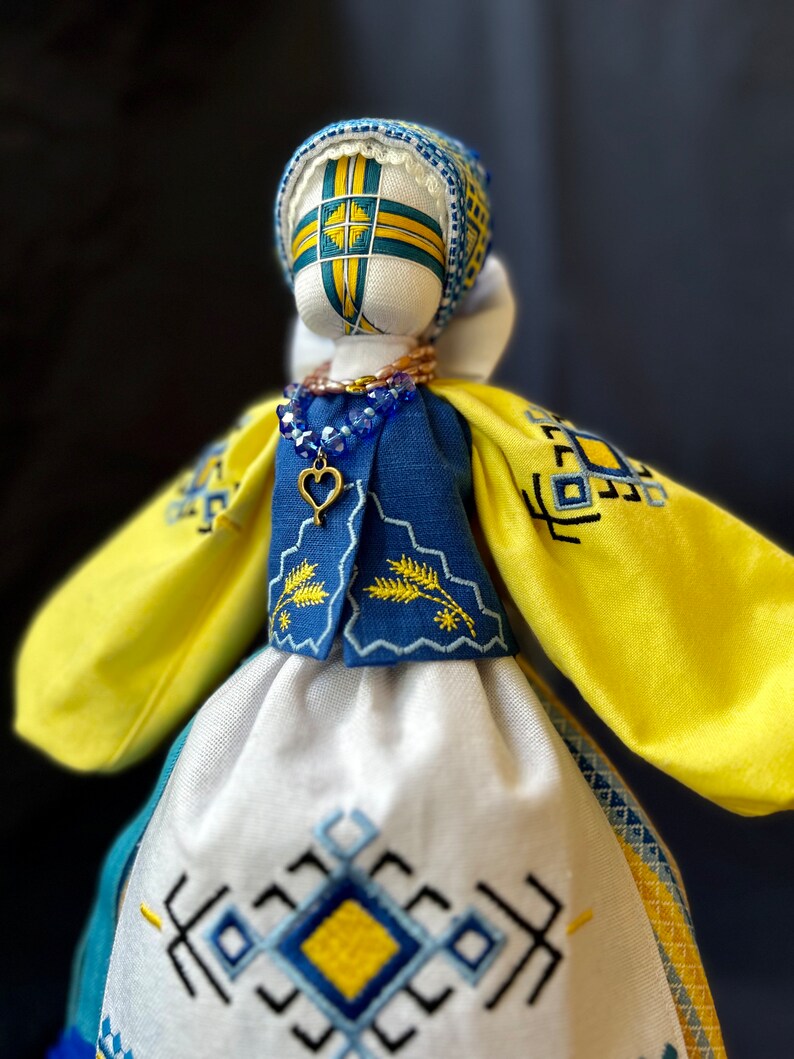 Motanka doll Ukraine Ukrainian gift Handmade Ukrainian Motanka Amulet female Slavic amulet Prosperity gift Ukraine Bride talisman Family image 2