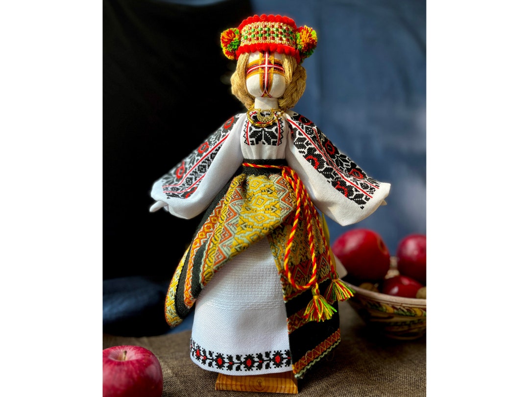 Ukrainian Motanka Doll Amulet Female Ukrainian Handmade Motanka Doll ...