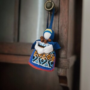 Motanka Handmade Ukrainian doll Motanka Ukrainian folk art, small Gift for Luck, OOAK, Ukraine gift, Homedecor Amulet Lucky charm hanging image 3