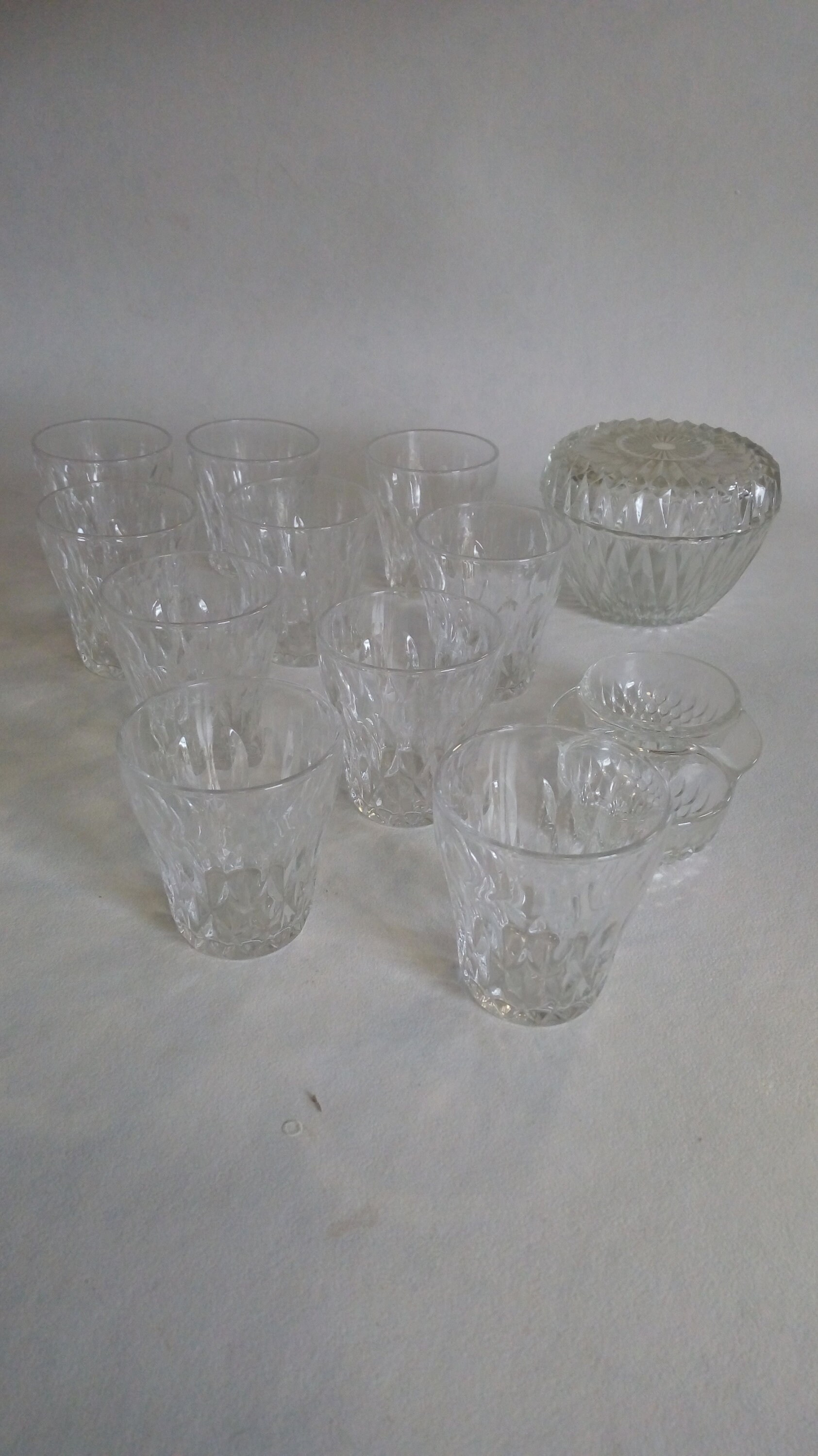 Ensemble de 10 Verres La Marque Diamex France, 1 Sucrier et Salière/Poivrière Duralex France