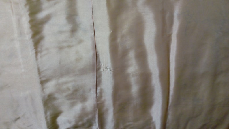 Ciel de lit enfant en toile beige doublée thème de la ferme réalisée avec de la feutrine de couleurs collée, peut-être utilisé en rideaux image 5