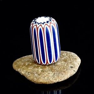 Old Venetian 6 layer Chevron bead: V 407