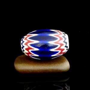 Old Venetian 6 layer chevron bead: V 373